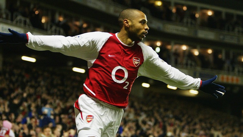 Thierry Henry chính là tiền đạo Arsenal xuất sắc nhất